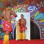 2019-03-19-lancer-couteaux-magic-circus-samoa