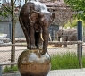 2019-06-17-elephant-sculpture-gruss