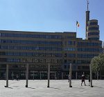 2019-07-06-poteaux-bouglione-place-ixelles