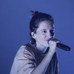 2019-11-08-aloise-sauvage-portrait-avec-micro