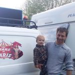 2020-04-17-stars-de-paris-papa-bebe-exterieur