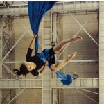 2020-05-15-shangai-circus-school-eleve-tissu-bleu