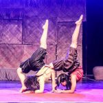 2021-01-15-duo-filles-contorsion-c-phare-circus