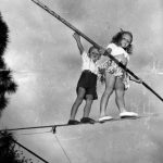 2021-03-09-carla-wallenda-enfant-avec-garcon-c-archives