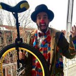 2021-03-13-clown-et-monocycle-c-guillaume-vermette