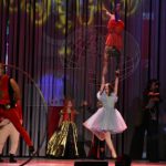 2021-03-15-alice-pays-merveilles-opera-avec-acrobates-c-tunis