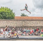 2022-08-23-trio-planche-coreenne-c-mujah-buskers-fest tripotes