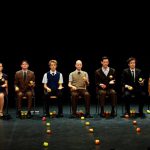 2022-12-07-smashed-troupe-tous-assis-c-gandini-juggling