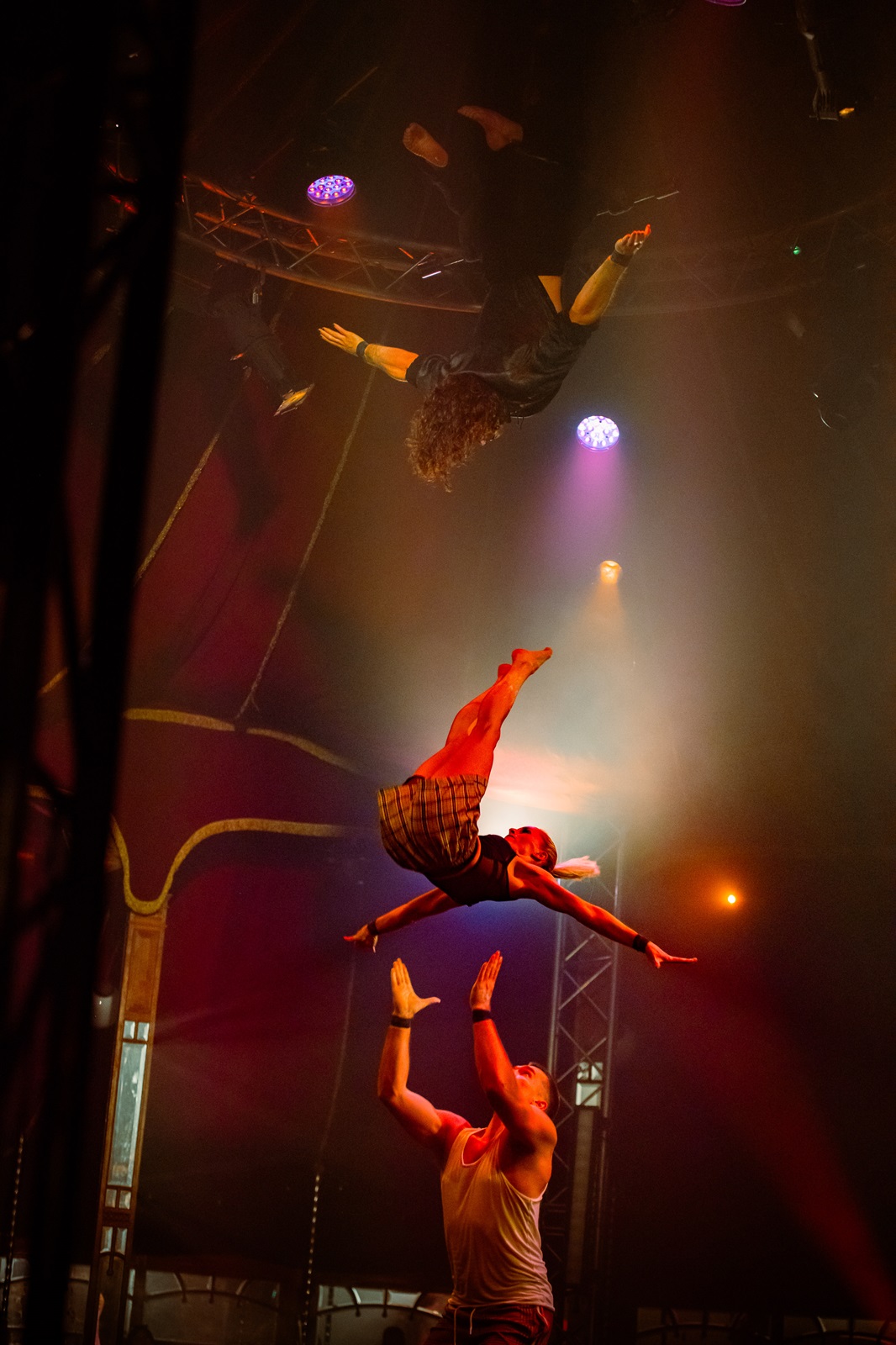 2025_07_07-Sophies-suprise_05-trio-trapeze-PiaKirstine-dk-42DSC_4342.jpg
