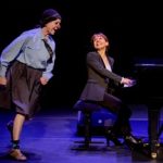 2025_12_03 clowne et pianiste Emma aime Anne_Pascal Gely Hans Lucas