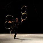 2025_12_22 solo hula hoops cie Longshow_Guillaume Balès