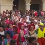 2026_07_23 clowns dans la rue à Lima_Capture vidéo
