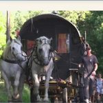 2026_08_04 convoi Cirque Bidon chevaux et roulottes_Pascal Coussy France Télévisions